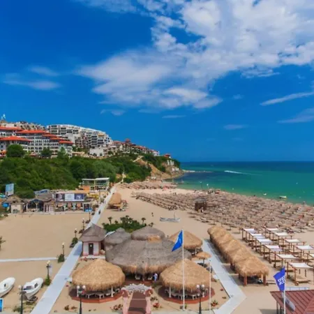 Horizon 33 'б' Apartment *